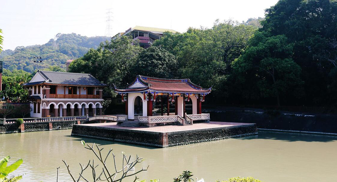 國定古蹟霧峰林家(萊園)-湖